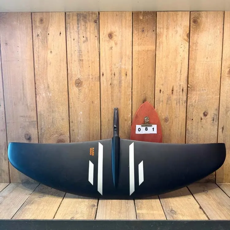 081. Slingshot Ease 1850 frontwing