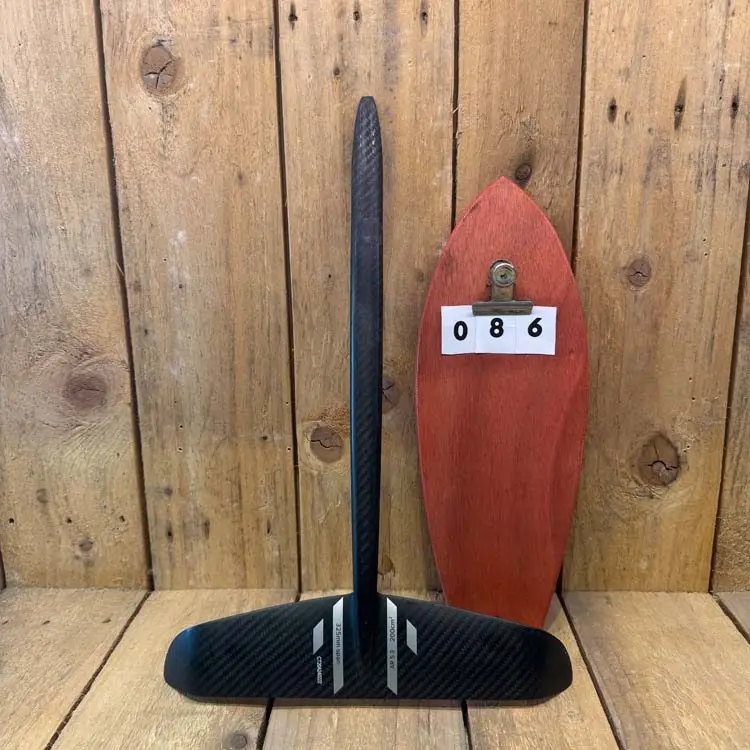 086. Slingshot Carve 200 tail
