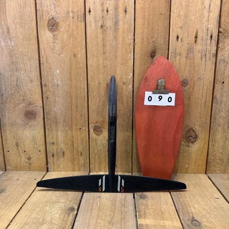 090. Slingshot Flare 175 tail