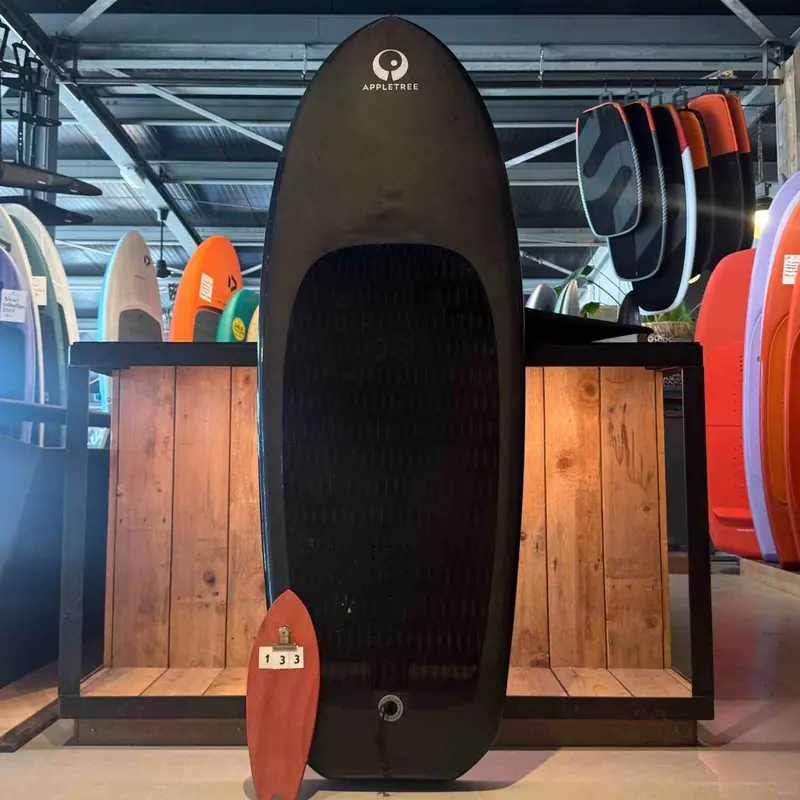 133. Appletree Appleslice V3 5'9/100 L Foilboard