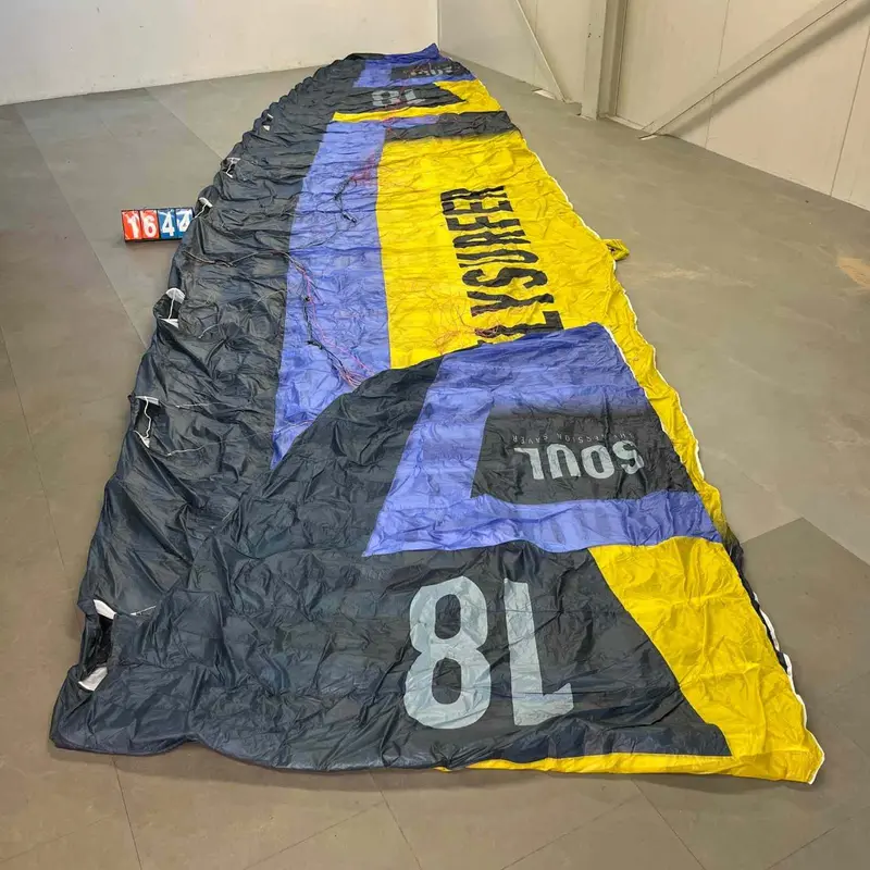 1644. Flysurfer Soul V3 18 m