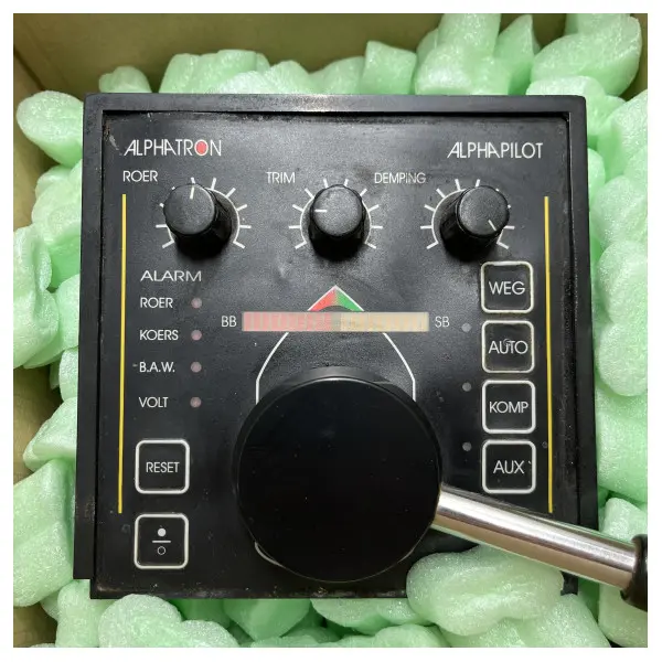 Alphatron Alpha Pilot keypad control unit - 3104.0543