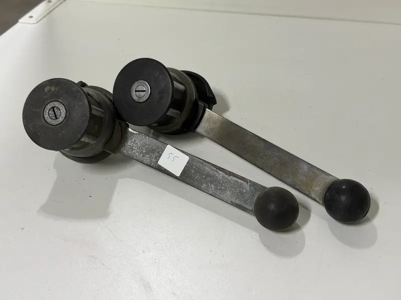 Barton lieren met vaste hendels nr 55