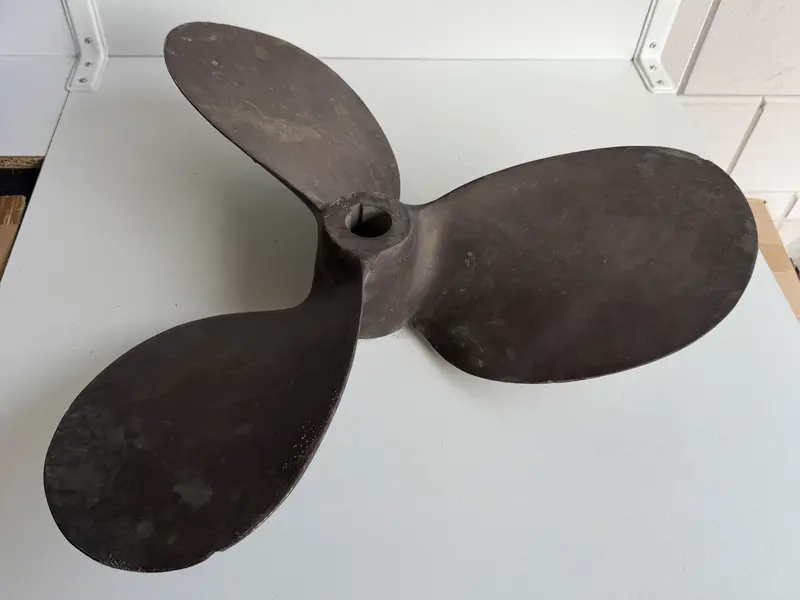 Bronzen schroef 895884 63346