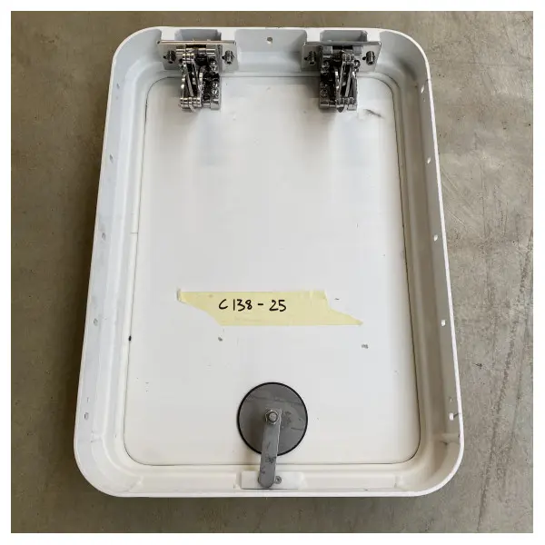 CRN Vertical Gunwale Flat Hatch Pos.25 WHD access hatch opening