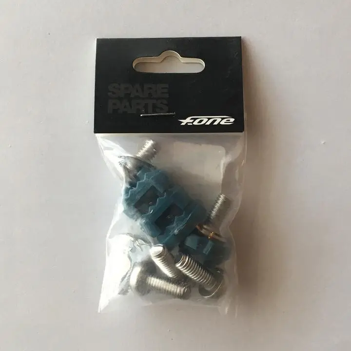 F-one screwset twintip incl. washers (x4)