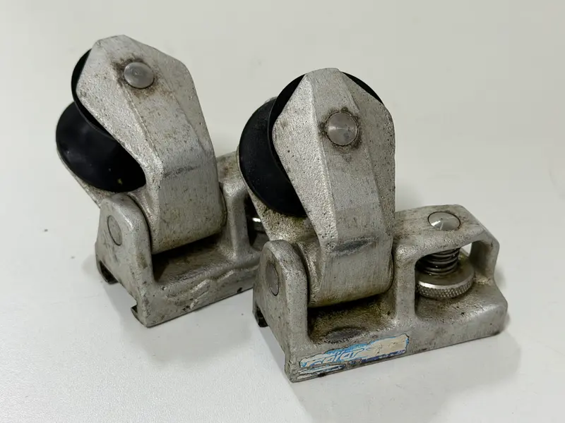 Genuaslede 25 mm grijs