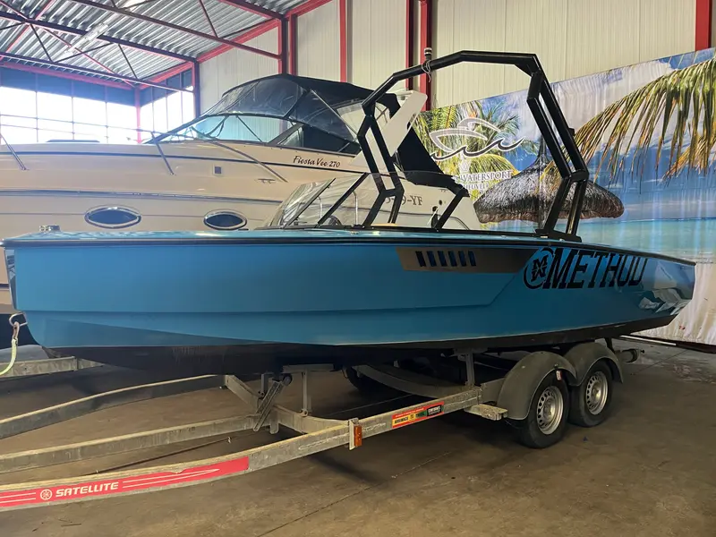 Method Wake Ski 6.2 wakeboard- waterski boat with 440HP BLUE 2020