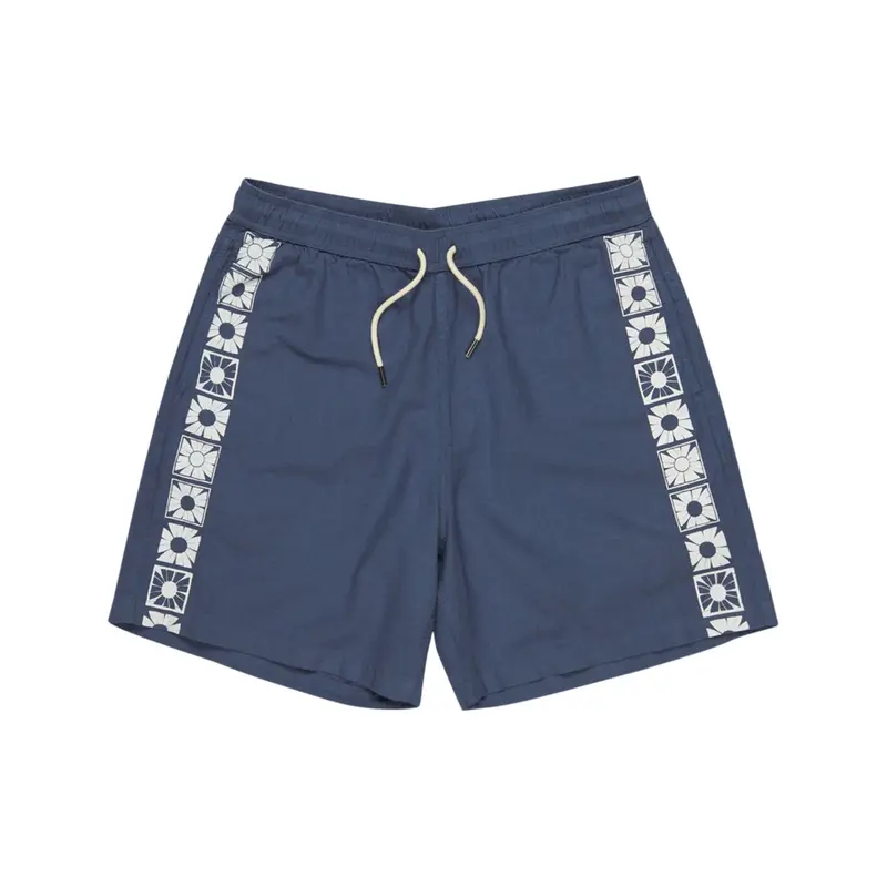 Quiksilver Schank (Byl0)