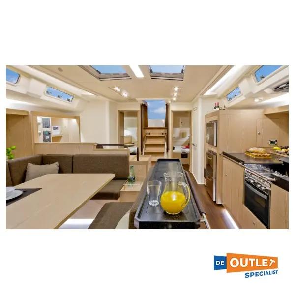 RVS toegangstrap voor de Hanse 575 - MET0037