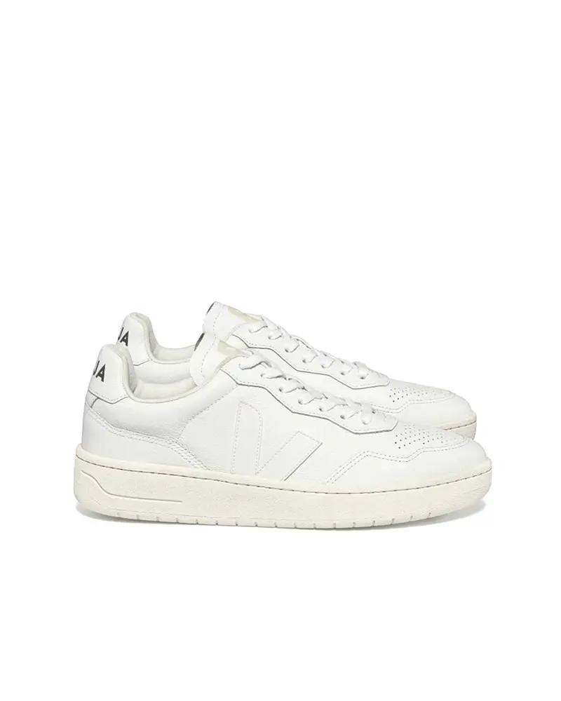 Veja V-90 Leather Extra White