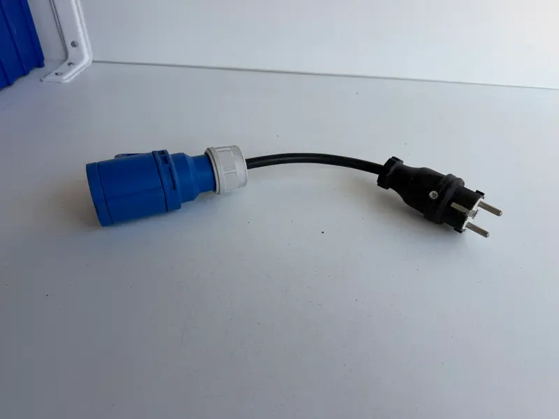 Verloopkabel / walstroom