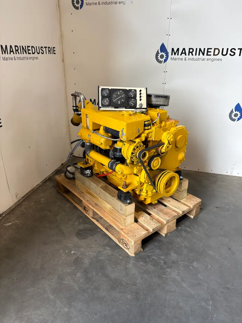 Vetus cummins 4B3.9 80PK Scheepsmotor